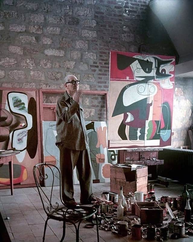 OFF-WHITE C/O VIRGIL ABLOHさんのインスタグラム写真 - (OFF-WHITE C/O VIRGIL ABLOHInstagram)「[premise image] le corbusier, 1953, captured by willy rizzo via @steffan」11月21日 21時00分 - off____white