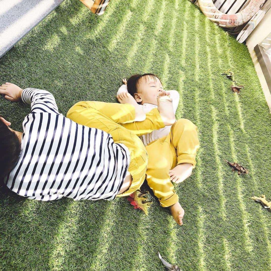 神戸蘭子さんのインスタグラム写真 - (神戸蘭子Instagram)「今日は2回小児科へ。  #発熱　#予防接種　#男の子ママ　#2人育児　#三連休　#ストレッチ　#お家時間  #お家遊び」11月21日 21時28分 - ranran0414