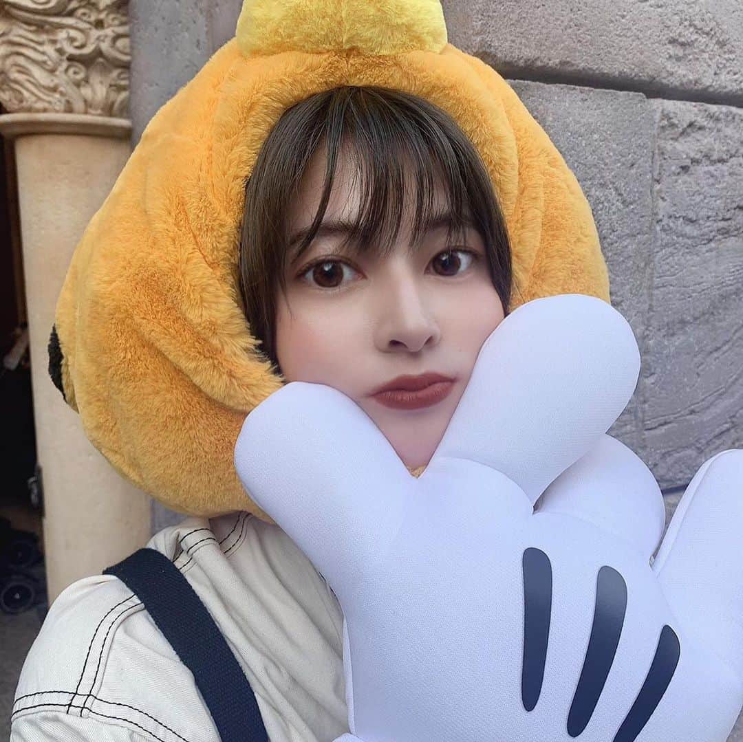 えなちぃのインスタグラム：「最近はリップ濃いめのメイクにハマってる💄」