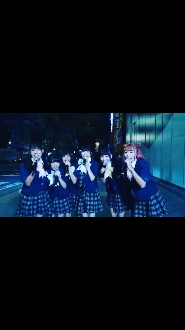 のインスタグラム：「でんぱ組.inc オンラインライブのアーカイブ視聴チケットは11/22(日)21:00まで販売中❣️ . 秋葉原の路上でライブするなんて本当に久しぶりで楽しかったな〜 . ライブセットもめちゃくちゃかっこいいので是非‼️ . 💁‍♀️❤️🤍💛💙💚🧡 . https://dempagumi.tokyo/news/2020/10/25/dempa_201116/ . . . #japan #tokyo #dempagumi #popculture #akihabara #onlinelive #music #live #art #stage #livemusic #でんぱ組 #でんぱオンライン #東京 #秋葉原 #dearstage #ディアステ #路上ライブ」