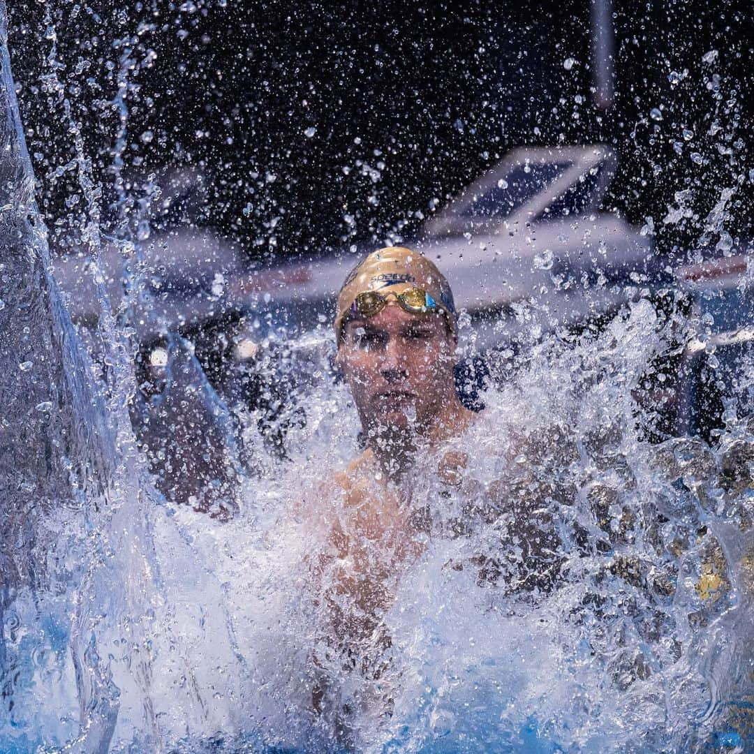 スピードさんのインスタグラム写真 - (スピードInstagram)「🌍 2 x WORLD RECORDS BROKEN!! 🌍  @caelebdressel becomes the first man to swim the 100m fly in under 48 seconds, setting a NEW World Record of 47.78 🙌  AND sets a NEW World Record of 20.16 in the 50m Free   🔥🔥🔥🔥🔥🔥Incredible!   📷 by @mike2swim @iswimleague   #TeamSpeedo #ISL2020 #WorldRecord #MadeForFastskin #GlowAgain」11月21日 22時24分 - speedo