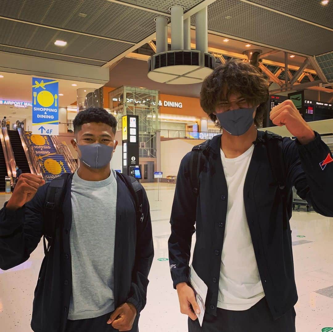 FC東京オフィシャルグッズさんのインスタグラム写真 - (FC東京オフィシャルグッズInstagram)「🔵🇯🇵🗼🔴 #ACL2020 #移動日 Go to Qatar!!🇶🇦 #acl #ACL #JAPAN  #FC東京 #fctokyo #tokyo」11月21日 22時36分 - fctokyoofficial