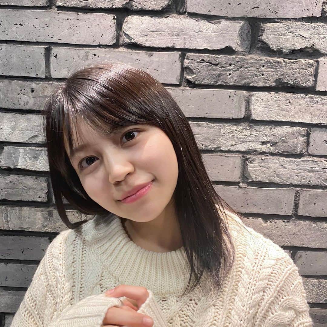 北川花音のインスタグラム：「﻿ この冬初ニット🤍﻿ ﻿ #ニット　#北川花音　#ニコラ　#nicola」