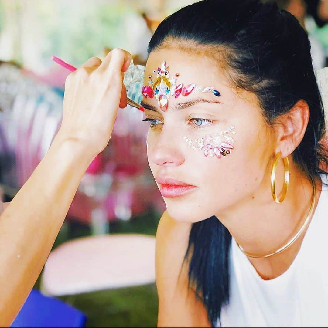 アドリアナ・リマさんのインスタグラム写真 - (アドリアナ・リマInstagram)「🌈✨ What’s Magic ?✨🌈」11月21日 22時43分 - adrianalima