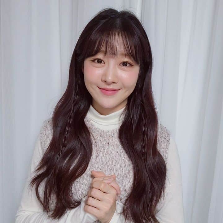 ユジョンのインスタグラム：「안녕고마워잘자아아아앙👋💕」