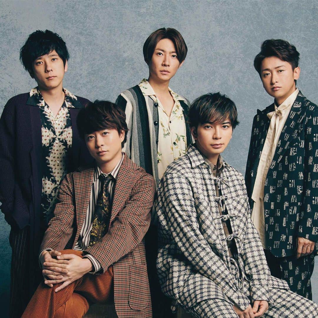 日本テレビ「The Music Day」のインスタグラム：「11/25（水）嵐がベストアーティスト2020で披露するSPメドレーは♪One Love ♪Turning Upの２曲！そして先程嵐にしやがれで「国民が選ぶ！今聴きたいジャニーズメドレー」のPart1ラインナップを発表しました！NEWSがSixTONESを、嵐は関ジャニ∞をカバー！24時以降、番組HPでも確認できますhttps://www.ntv.co.jp/best-artist/ #ベストアーティスト2020 #嵐 #NEWS #関ジャニ #SixTONES」