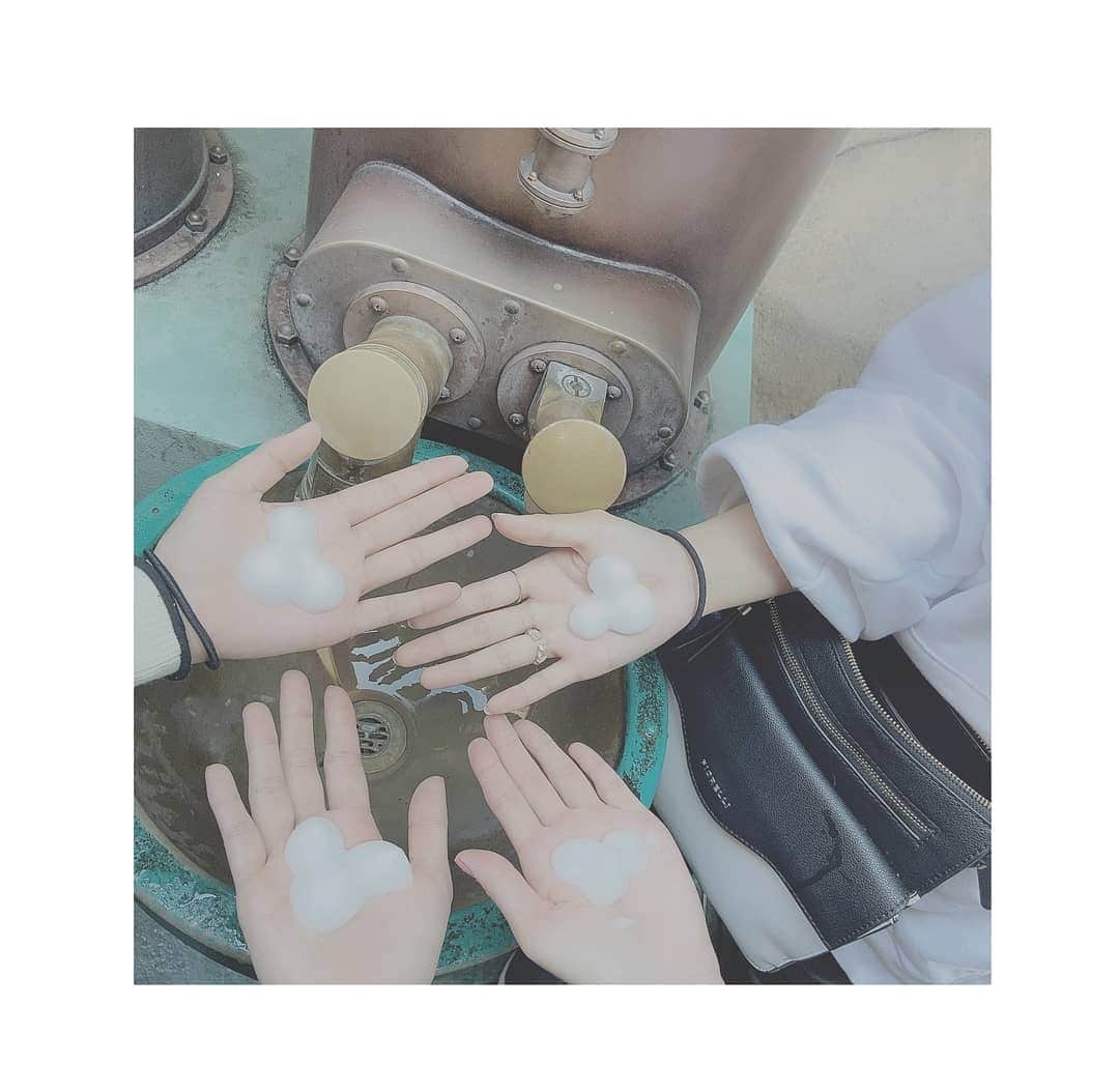 小泉里紗さんのインスタグラム写真 - (小泉里紗Instagram)「Hand wash✋💦」11月21日 23時17分 - risa_kizm