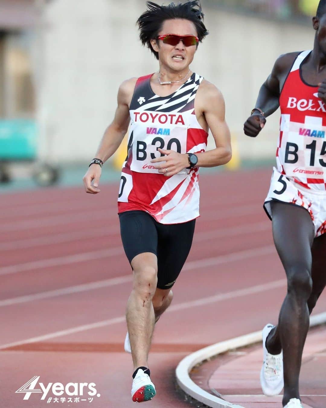 窪田忍のインスタグラム：「八王子LD 10000m 27'55"07 PBとはいきませんでしたが、久しぶりに27分台で走れました。 ペースメイクをしてもらってのレースではない中でしっかり走れたというのは、自分にとって大きな収穫です。 次戦に向けてまたがんばります！ 応援ありがとうございました。  写真は、Twitterにて4years.(@4years_media )様より許可をいただきました。ありがとうございます。  #nike #2xu #sev」