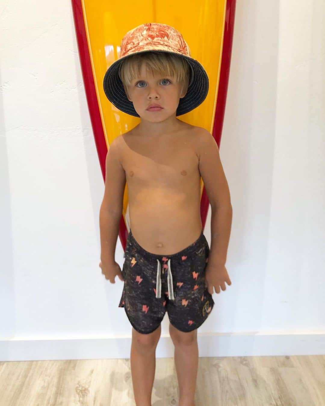 トリ・プラバーのインスタグラム：「Phoenix Kalani Fuller 💛」