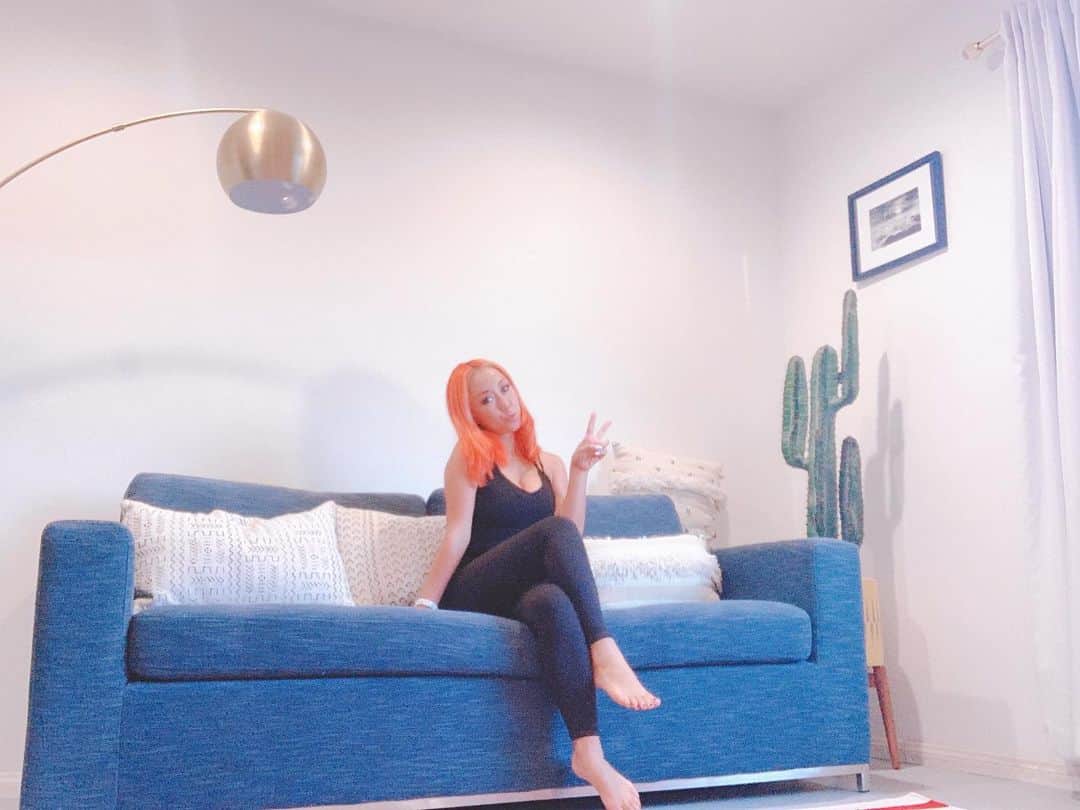 のインスタグラム：「Back In Cali❤️Bitches‼️」