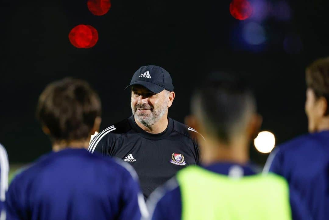 横浜F・マリノスさんのインスタグラム写真 - (横浜F・マリノスInstagram)「First Training in 🇶🇦 ✅   #ACL2020 #fmarinos #KeepSailTogether」11月22日 9時32分 - yokohamaf.marinos