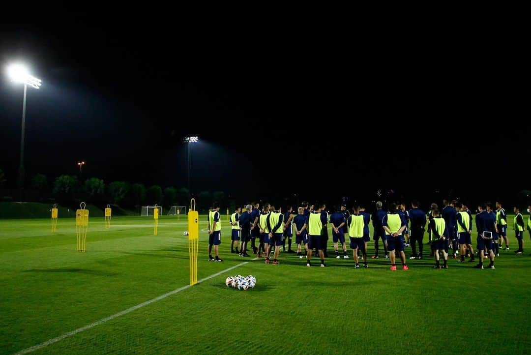 横浜F・マリノスさんのインスタグラム写真 - (横浜F・マリノスInstagram)「First Training in 🇶🇦 ✅   #ACL2020 #fmarinos #KeepSailTogether」11月22日 9時32分 - yokohamaf.marinos