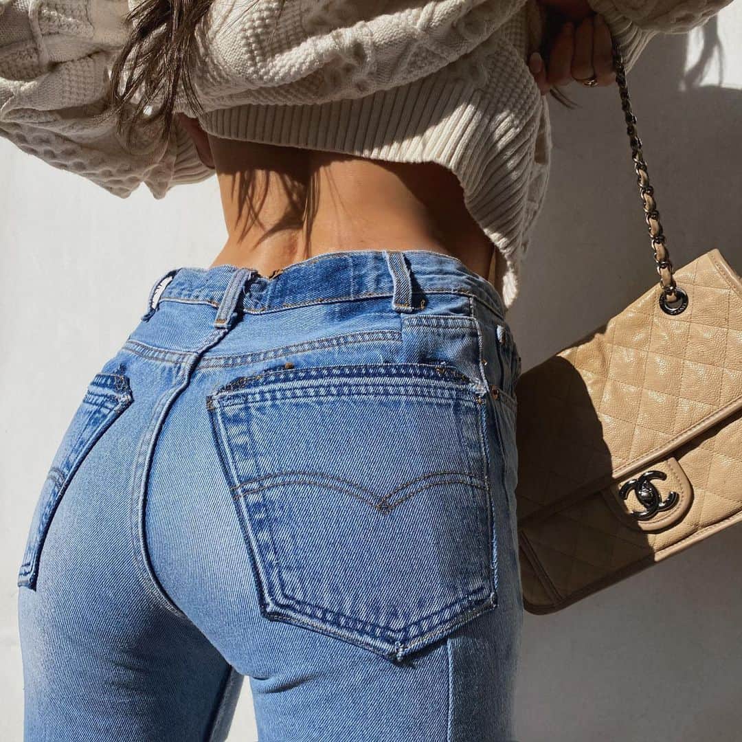 Katelyn Byrdのインスタグラム：「Sunny Saturday 🔒」