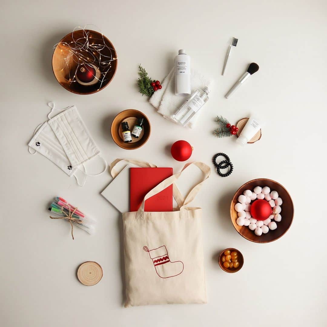 MUJI USAさんのインスタグラム写真 - (MUJI USAInstagram)「Get a head start on holiday shopping this year.   Browse the 2020 MUJI Gift Guide online, and find something for everyone on your checklist.   #muji #mujiusa #mujiholidays #2020giftguide」11月22日 2時05分 - mujiusa