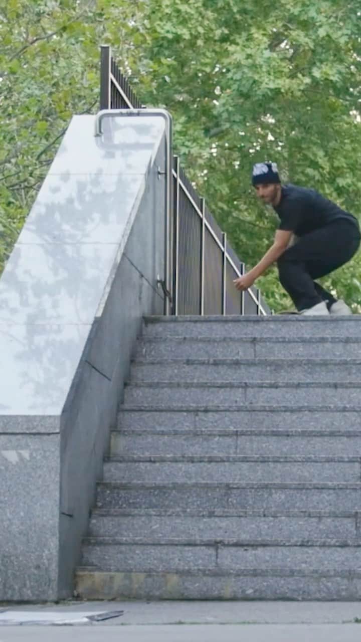 ヴィンセント・ミルウ のインスタグラム：「LINK IN BIO 🎥 @gperimony  #independenttrucks」