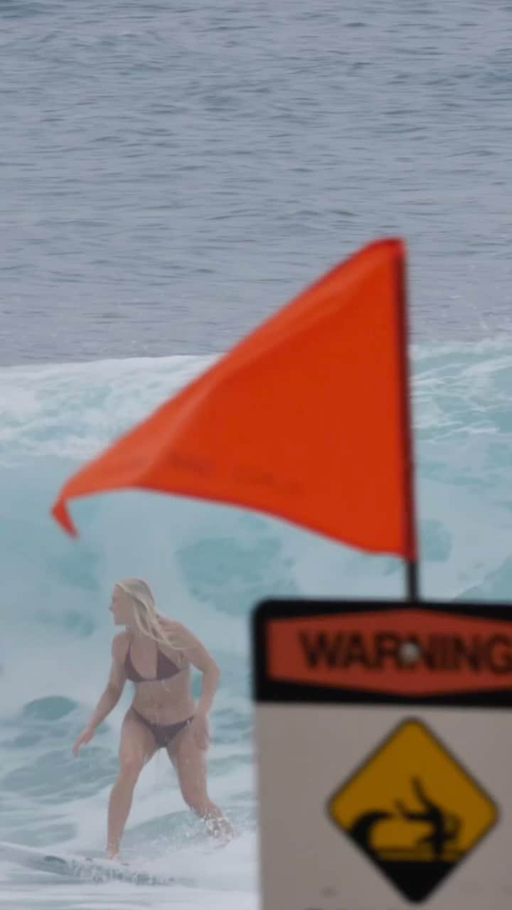 タティアナ・ウェストン・ウェブのインスタグラム：「uma manobra de ontem ⚡️⚡️ vocês tão prontos pra ver os campeonatos já o não? ;) • one turn from yesterday⚡️⚡️ you guys ready to see competition back or nah? ;) video @iconam」
