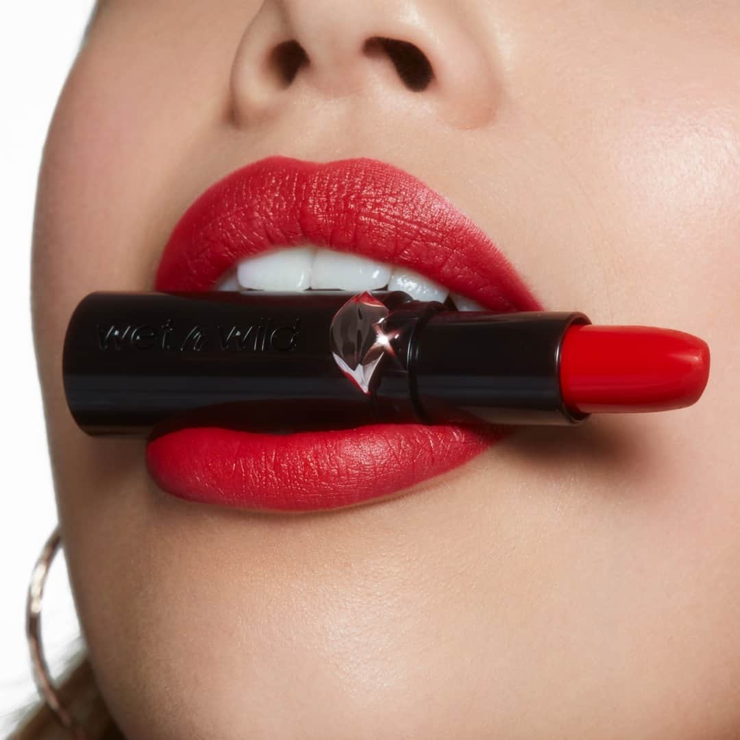 wet'n wild beautyさんのインスタグラム写真 - (wet'n wild beautyInstagram)「Everyone will want a bite of what you're having with Mega Last Matte Lip Color, here in Red Velvet 👄  Get it @Walmart @Amazon @Target @UltaBeauty @Walgreens and ALWAYS at wetnwildbeauty.com   #wetnwild #wetnwildbeauty #wetnwildlipstick #megalast #mattelipstick #redlipstick #beauty #crueltyfree」11月22日 3時10分 - wetnwildbeauty
