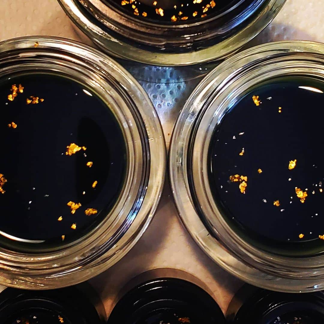 のインスタグラム：「GASOLINE GLAMOUR X SCORPION +  NEW GASOLINEGLAMOUR.COM LAUNCHING 2021  SCORPION BLUE #ORGANIC #ORGANICSKINCARE #VEGAN #VEGANSKINCARE #CLEANSKINCARE #GREENBEAUTY #CRUELTYFREE #ECOBEAUTY #NONTOXIC #CANDLES  #PERFUME #SKINCARE  #EMPIRE #IDONTQUIT #BURYYOURDOUBTS #OFTENIMITATEDNEVERDUPLICATED #WOMAN #FIGHTER #TRUEGRIT  #TRYME  #THEONLYLAWISSURVIVAL #PLAYFORBLOOD #DONTTAKEANYSHIT  #LOVERULES #RAREFIND #THEONEYOUFEED  #GASOLINEGLAMOUR #GASOLINEGLAMOURXSCORPION #SCORPIONPOWER #ITSNOTBRAGGINGIFYOUCANBACKITUP 🦂🖤👑♠️⚡💎 GUTSY POWERFUL HONEST CLEAN CRUELTY FREE VEGAN SKINCARE 4EVERYONE SMALL BATCH HANDMADE IN LA」