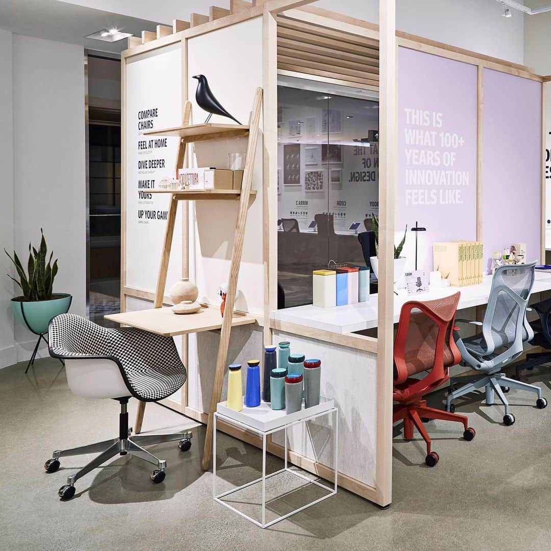 Herman Miller （ハーマンミラー）さんのインスタグラム写真 - (Herman Miller （ハーマンミラー）Instagram)「We’re on a roll! Our second retail store is now open at @hudsonyards. See for yourself why our ergonomic performance chairs are the golden standard in comfort. Or let our Performance Specialists help you find your optimal posture and fit.」11月22日 4時05分 - hermanmiller