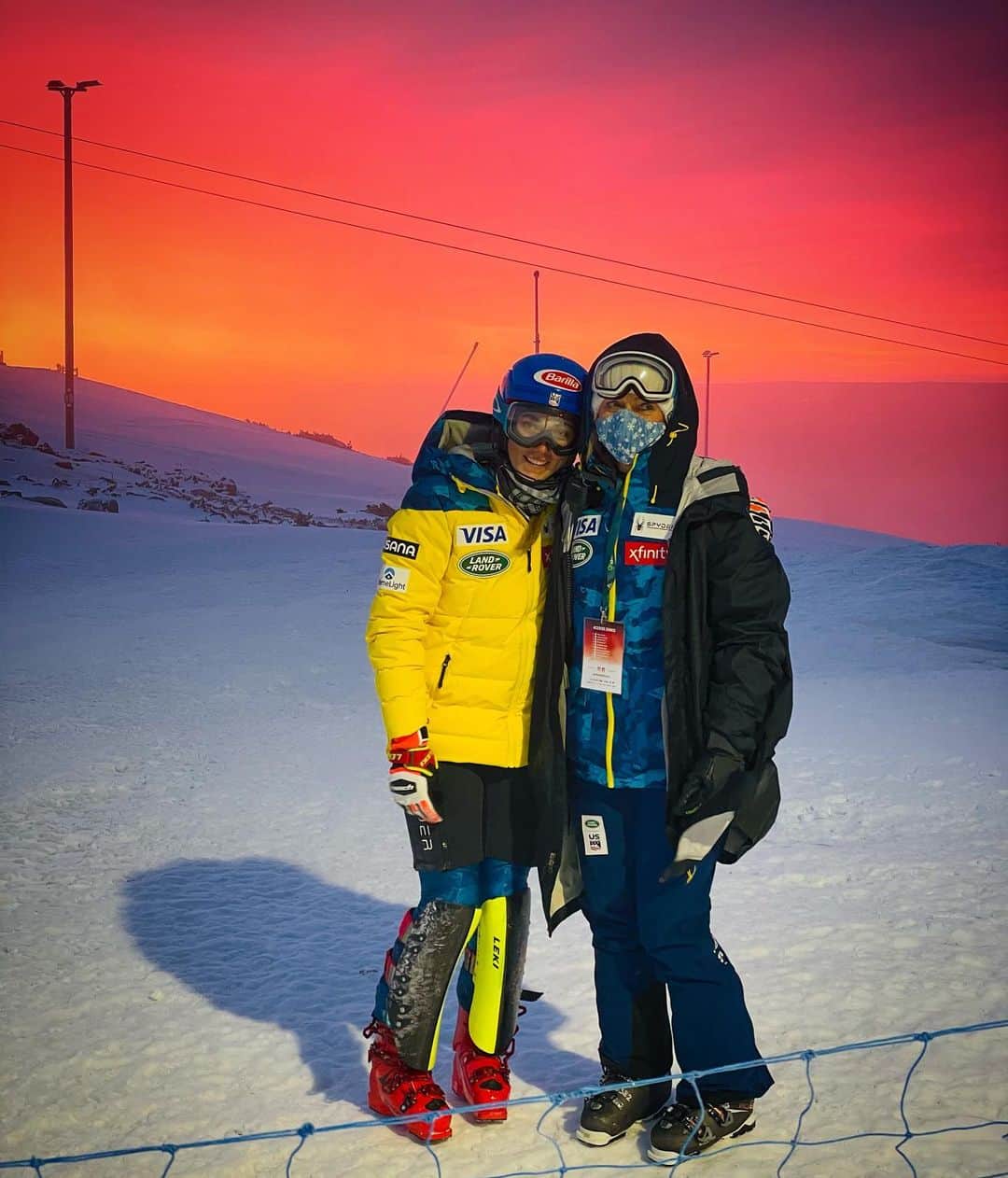 ミカエラ・シフリンのインスタグラム：「There are so very many hard workers who help me, guide me, and sometimes have straight up carried me towards where I “say” I want to go. I have so many people to thank, constantly.  But this one... ohhh this one. She’s the sole reason I’m here. She gives me the grit and inspiration and she lights my sky on fire. You and I... we made it here. Got this far. We’re doing it... we’re even doing it pretty darn well. But most importantly, we are doing it together. I love you.  (pc: @strobljohann )」