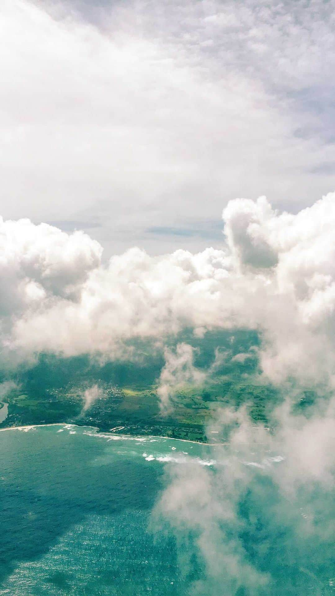 Amanda Kutakaのインスタグラム：「Hawaii, I love you ❤️」