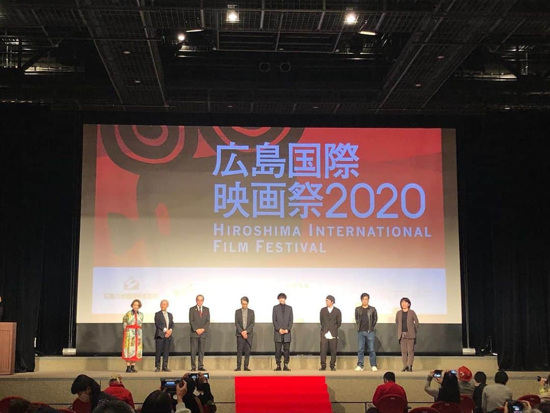 藤井道人さんのインスタグラム写真 - (藤井道人Instagram)「広島国際映画祭、参加してきました。2日間の広島でしたが、とても充実した日々でした。お世話になった方々とも再会ができて、身が一層引き締まりました。ワークショップや、清原果耶さんとのトークショーも貴重な時間でした。ご来場の皆さまありがとうございました☺︎ また、来年も参加できるように精進致します！ では、戦場に戻ります。 #hiff」11月22日 6時34分 - michihito_fujii