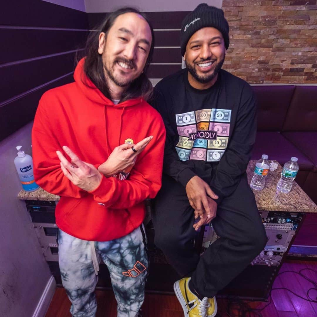 スティーヴ・アオキさんのインスタグラム写真 - (スティーヴ・アオキInstagram)「The @dimmakenfuego miami sessions day 2 🔥❤️🔥」11月22日 8時15分 - steveaoki