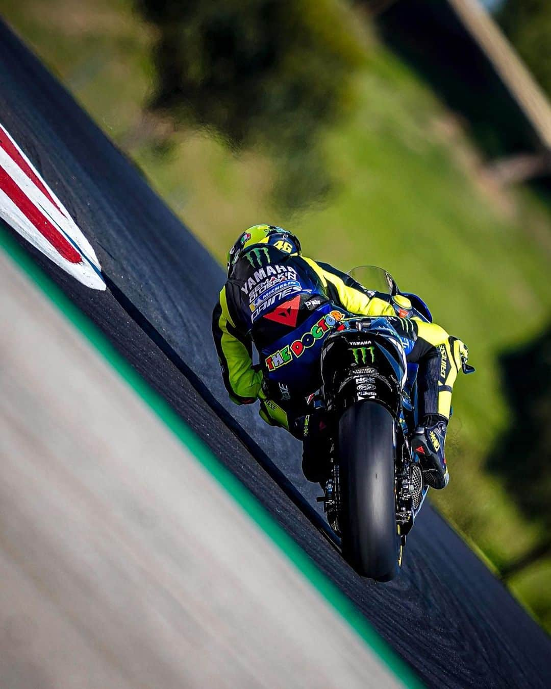 バレンティーノ・ロッシさんのインスタグラム写真 - (バレンティーノ・ロッシInstagram)「Portimão circuit,Portugal Saturday,official practice 📸 @falex79 @gigisoldano @tino.martino」11月22日 8時31分 - valeyellow46