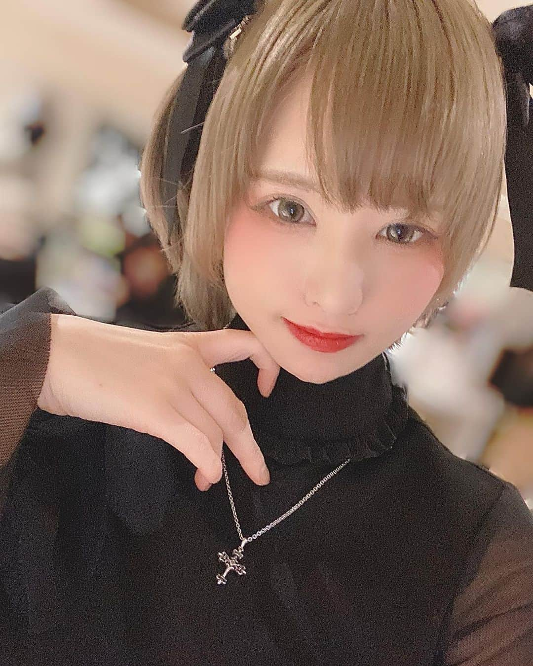 ゆかにゅんさんのインスタグラム写真 - (ゆかにゅんInstagram)「#Japanesekawaii #ショートカット #アイドル #Japaneseidol #selfie #ショートカット女子 #自撮り女子 #美少女 #japanesemodel #photograph #picture #portrait #tokyo #instagood #tokyofashion #snap #model #gallery #コスプレ #コスプレイヤー #cosplay #cosplayers #ポートレート女子 #東京カメラ部 #Gothic #japan_of_insta #Japanesegirl #followme」11月22日 18時35分 - yuka_neko_nyun