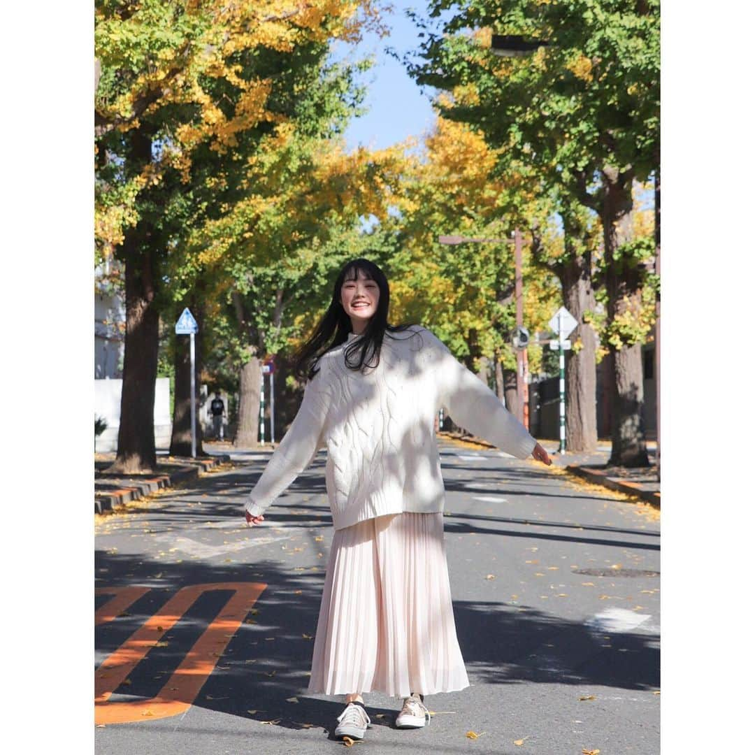 佐々木ありささんのインスタグラム写真 - (佐々木ありさInstagram)「・ 木漏れ日🍁 #佐々木ありさ」11月22日 18時43分 - ssk_arsa