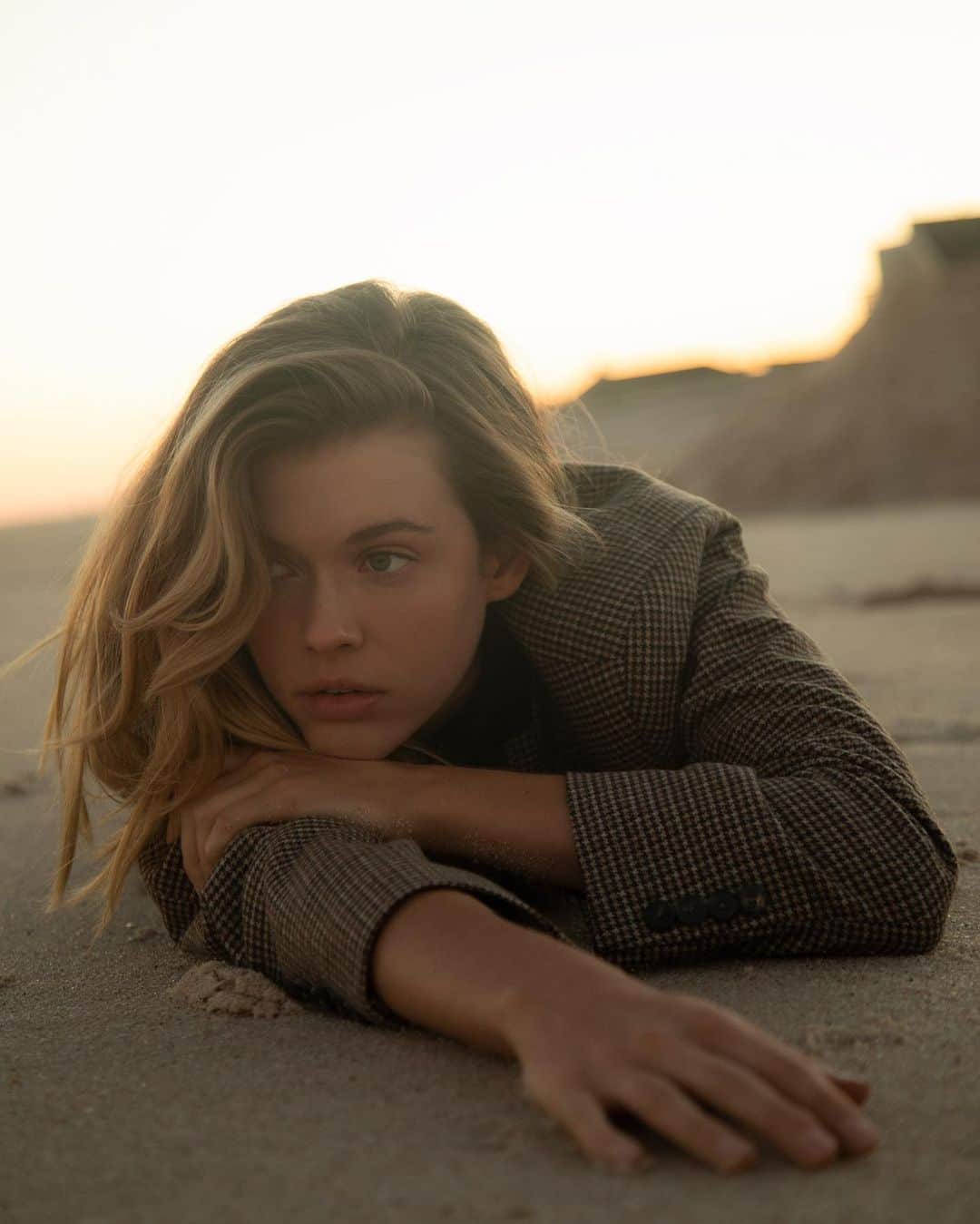Victoria Leeのインスタグラム：「🌞 waiting on Wednesday」