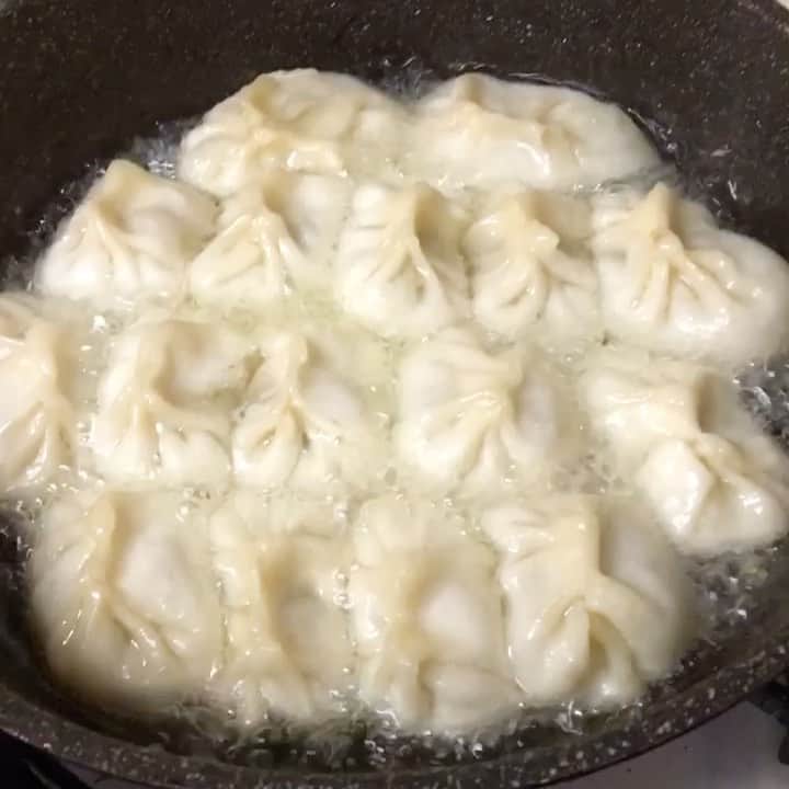 のインスタグラム：「🥟🥟🥟」