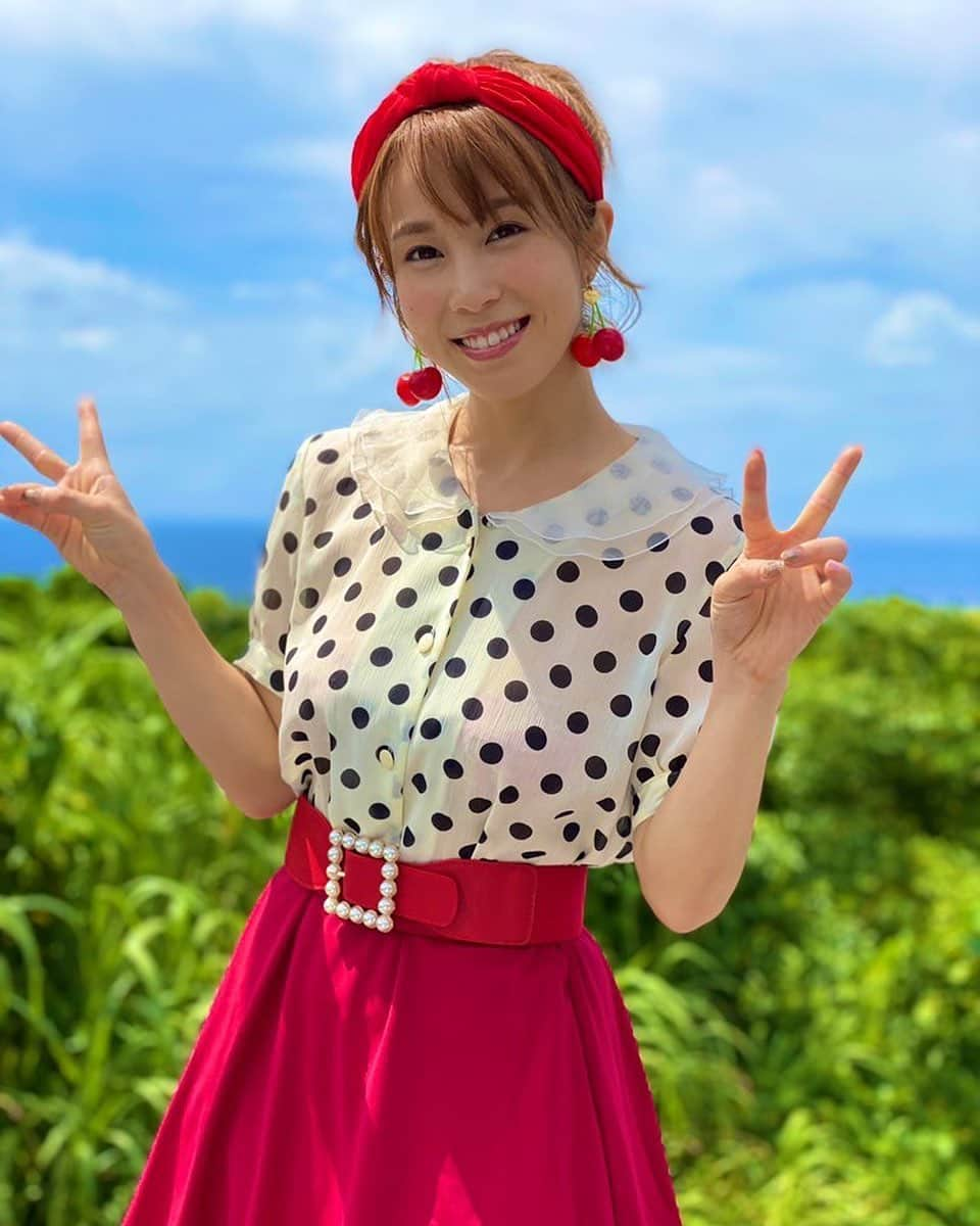 犬童美乃梨さんのインスタグラム写真 - (犬童美乃梨Instagram)「明日は18:00〜 16th DVD『WM〜二人の美乃梨』の DVDイベントが開催されます💓 カメラは何でも🙆‍♂️ iPhoneもケータイ系大丈夫です💓 ぜひ会いに来てください🥰 . . 会場：ソフマップAKIBA①号店 サブカル・モバイル館6F  定員：50名  https://cheerplace.jp/event/d8atchawj_cgk-bztjgmcr63hg3kxr9y . . . #グラビア #グラビアアイドル #沖縄」11月22日 19時25分 - minudo