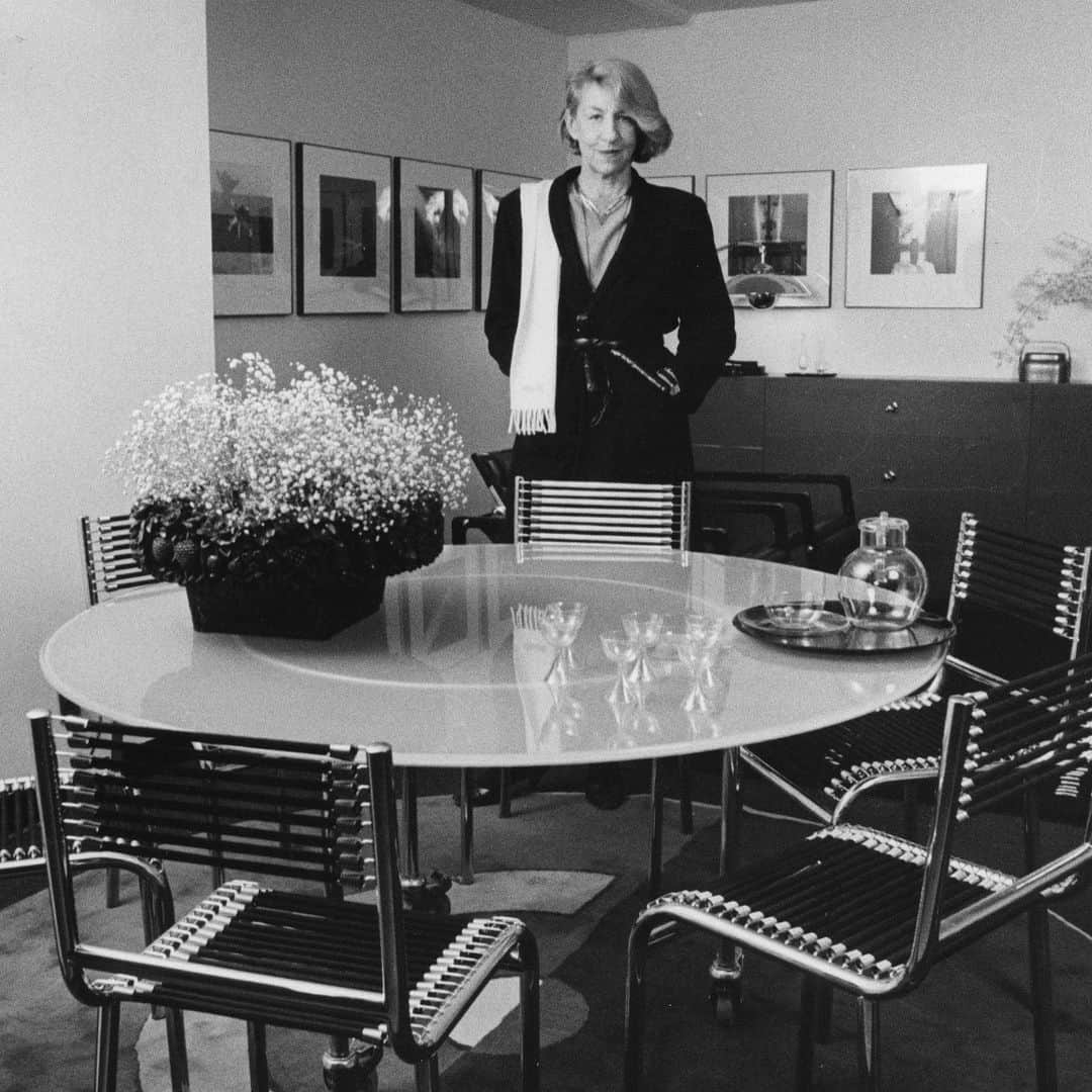 Meganさんのインスタグラム写真 - (MeganInstagram)「Interior designer Andrée Putman in a room she designed at Lord & Taylor, 1981. . . . . #andreeputman #interiordesign」11月22日 19時37分 - zanzan_domus