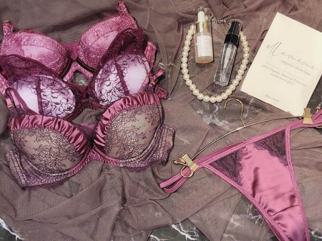 Ravijour札幌4丁目プラザ店のインスタグラム：「#onsale   人気なくすみ色✨ パープルコレクション💜💜💜 詳しくはブログへ✈  #ラヴィジュール #ravijour_official  #ravijourstaff  #ravijoursapporo」