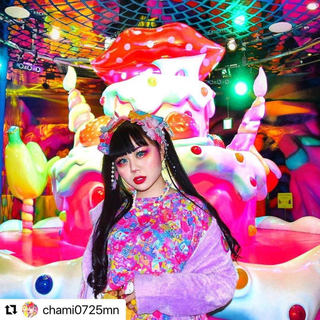 KAWAII MONSTER CAFEさんのインスタグラム写真 - (KAWAII MONSTER CAFEInstagram)「・  ❤️💜💚💙🧡💛❤️💜💚💙  Thank you for coming💖💖💖  #Repost from @chami0725mn   🌈🌈🌈🌈🌈🌈🌈🌈🌈🌈   #kawaiimonstercafe #monstercafe #カワイイモンスターカフェ  #destination #tokyo #harajuku #shinuya #art #artrestaurant #colorful #color #pink #cafe #travel #trip #traveljapan #triptojapan #japan #colorfulfood #rainbow #rainbowcake #rainbowpasta #strawberry #pancakes #takeshitastreet #harajukustreet #harajukugirl #tokyotravel #onlyinjapan」11月22日 12時08分 - kawaiimonstercafe