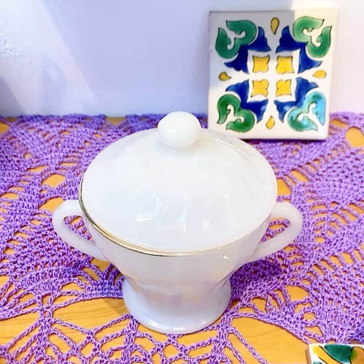 北岸由美のインスタグラム：「tea for two 展 会期中はずっとお天気でうれしい。 本日11/22(日)は13時ごろから在廊予定です。  Tea for two  ricaro&yumi kitagishi exhibition @douxdimanche  期間：2020年11月17日(火)～11月29日(日)の 火、木、土、日曜日 12:00～18:00  #tea_for_two_exhibition」