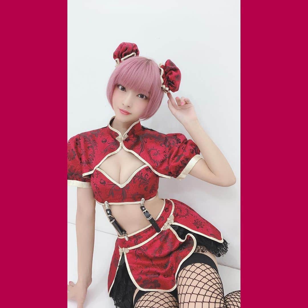 のインスタグラム：「朝はとある撮影で、午後はインタビューでした♪この髪色でチャイナを着るのは初めて…!!!」