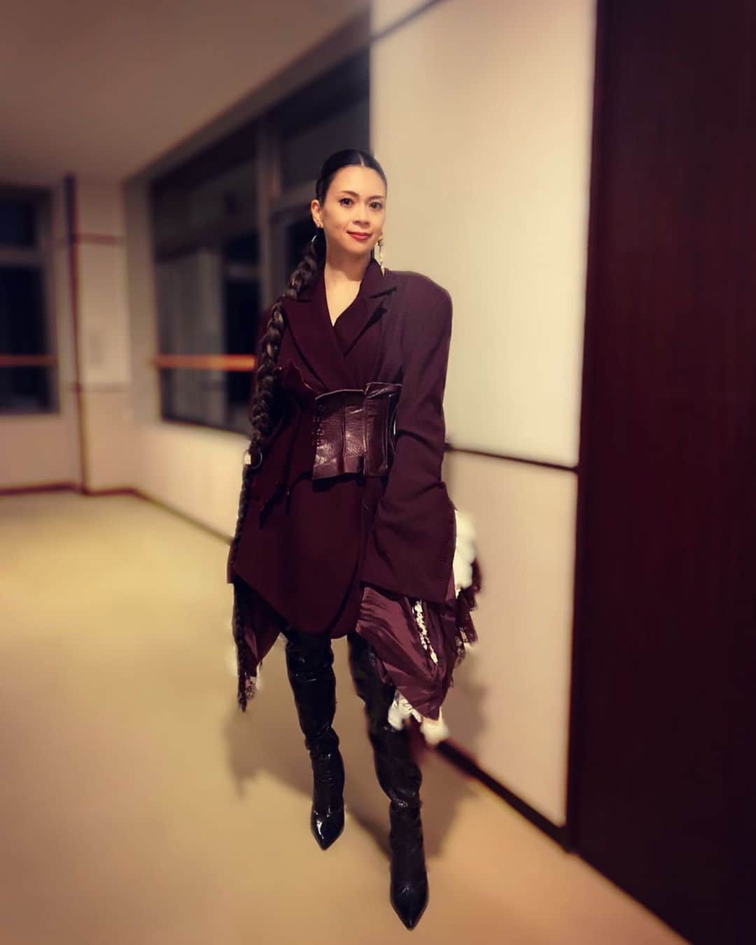小柳ゆきのインスタグラム：「衣装🧥 jacket:  @revemu0506  styling: @stokyo.uma」