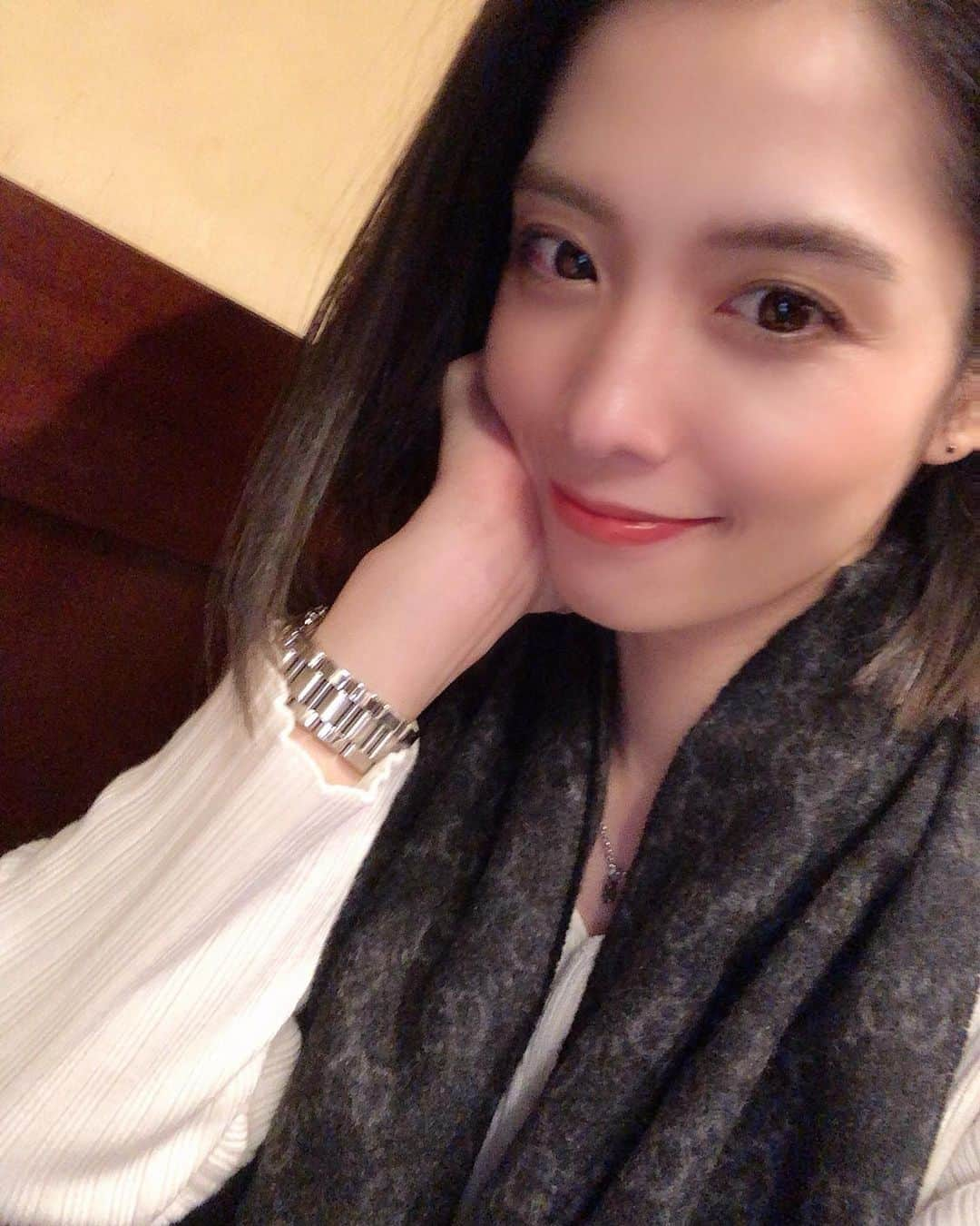 浦田麻緖さんのインスタグラム写真 - (浦田麻緖Instagram)「三連休いかがお過ごしですか？🤩🤩🤩今日は11月22日👩‍❤️‍💋‍👨いい夫婦の日ですね‼️世界中のご夫婦の皆様が素敵な一日になりますように✨という願いを込めて...私は、天丼をがっつきます🥢😂🙏 幸せだ...🤤🤤🤤  #1122 #いい夫婦の日 #ゾロ目 #happy #love #天丼　#天丼が食べたい人　#無性に食べたくなる  #三連休　#天丼欲」11月22日 13時07分 - mao.urata