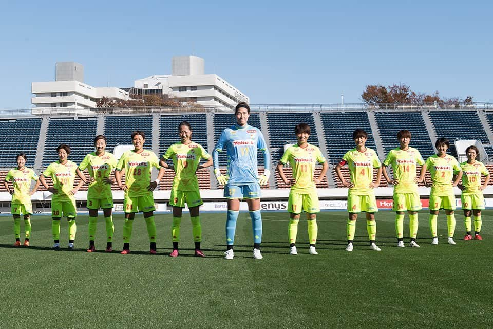 山根恵里奈さんのインスタグラム写真 - (山根恵里奈Instagram)「11/21 なでしこリーグ最終戦🌸⚽️  2020シーズン、大変な状況の中でも たくさんの応援をありがとうございました😊  そして、なでしこリーグで 私がプレーした10シーズン。 応援をありがとうございました！  残るは皇后杯。 あと1ヶ月と少し、最後まで ジェフレディースへの応援を よろしくお願いします🤗  #なでしこリーグ #jefladies #みなさんありがとうございました」11月22日 13時43分 - erina.yamane