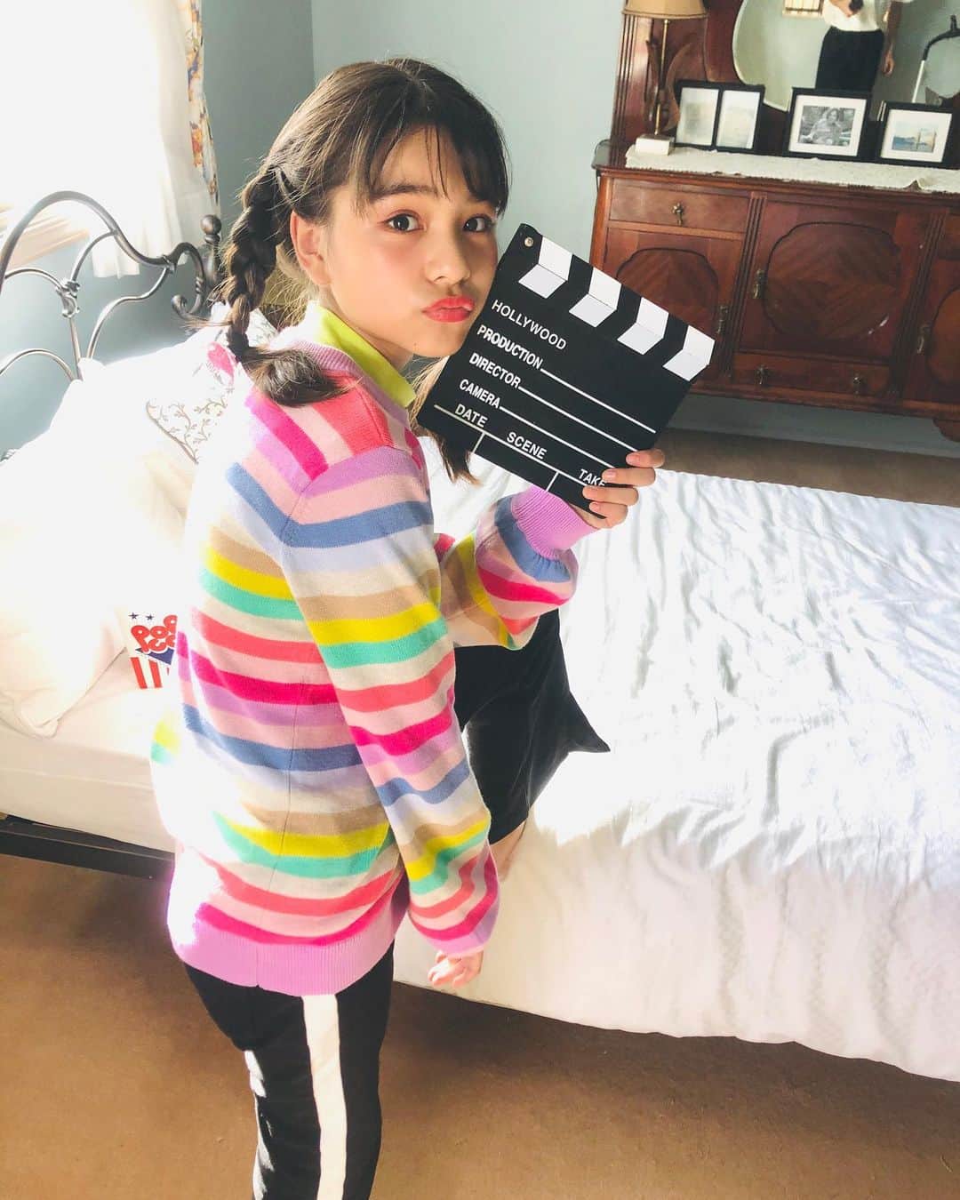ニコ☆プチのインスタグラム：「🎬 レインボーコハナ👼🏻🌈🌻💜 . . . #有坂心花  #インスタ始めたよ📸」