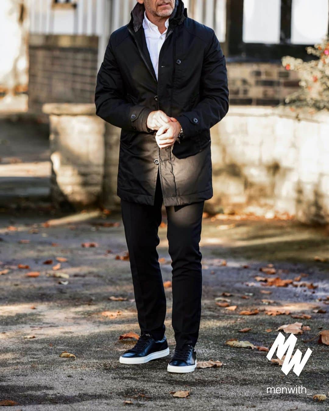 Men Withのインスタグラム：「Great photo of our dear friend @darrenkbranch 👌🏽 #menwithstreetstyle」