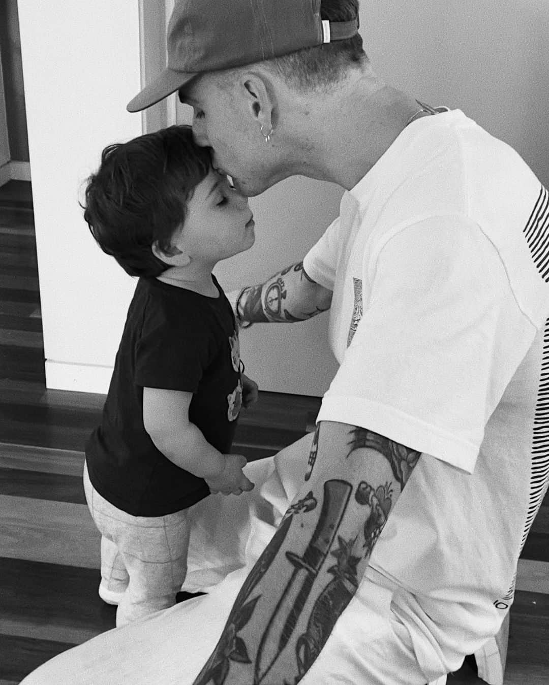 THOMAS DAVENPORTのインスタグラム：「going 8 months without seeing your nephew = 0/10 do not recommend」