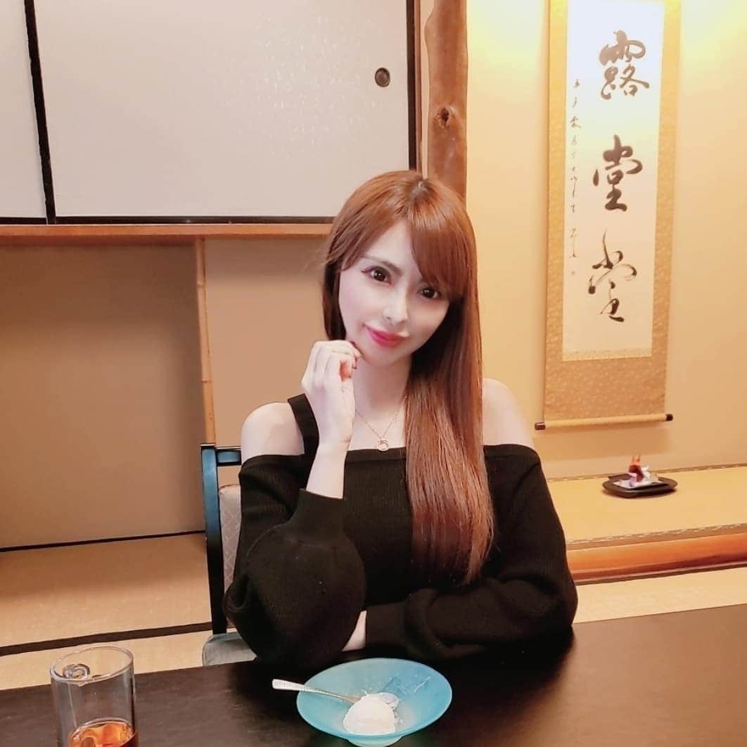 桃瀬えりなのグルメインスタ