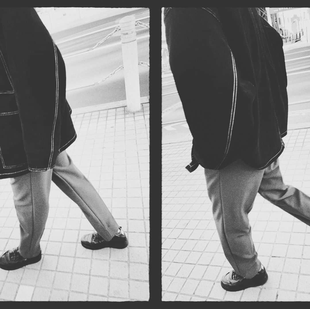 高木万平・心平さんのインスタグラム写真 - (高木万平・心平Instagram)「宮古島ではこのようなジャケット、パンツ、スニーカーは暑くて着れない現実笑  fashionが大好きだけど、買っても着れない😂  けど、この気持ちは忘れずに発信し続けます👍  #沖縄 #宮古島 #miyakotime #冬服 #着れない #hbeautyandyouth  #nikecommedesgarcons」11月22日 15時19分 - man_shin_takagi