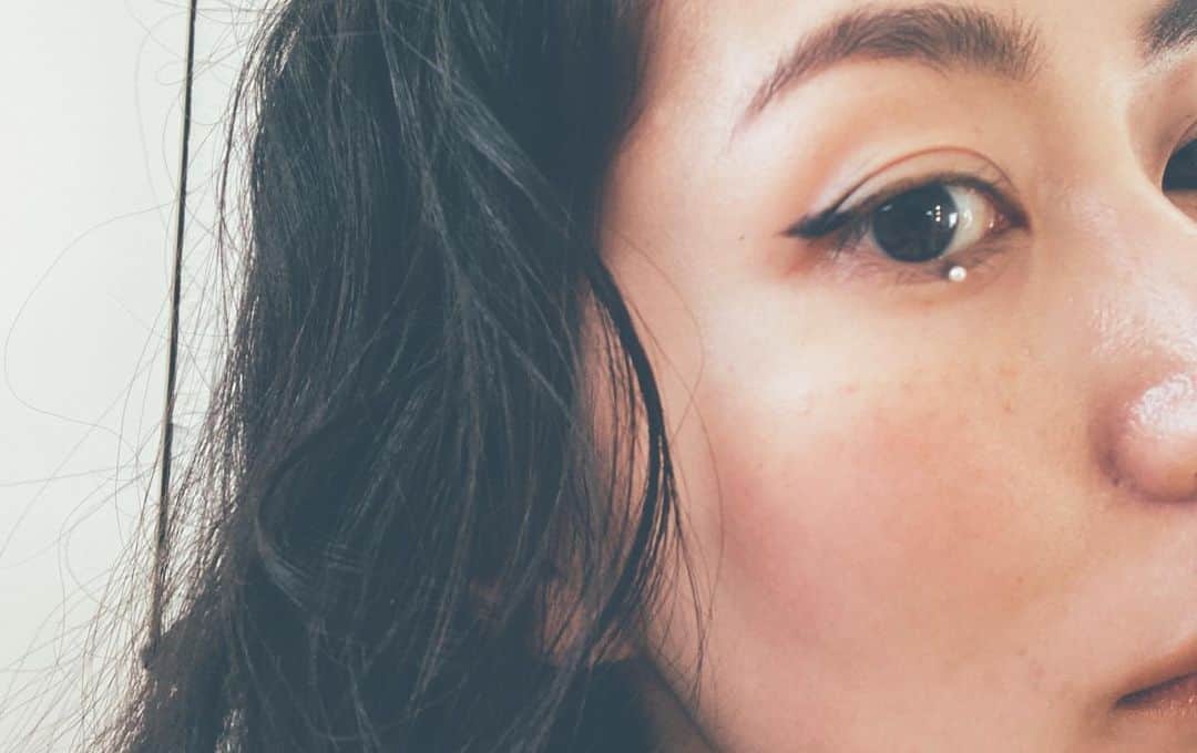 松田珠希さんのインスタグラム写真 - (松田珠希Instagram)「ラインストーン可愛かった〜✨✨ #きべメイク　#メイク　#撮影#makeup #eyeliner  #cute」11月22日 16時22分 - tamakimatsuda11