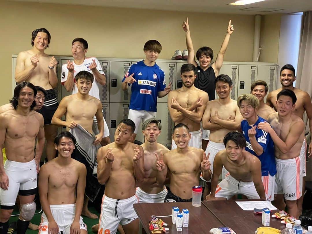 田上大地のインスタグラム：「+3🔥 #勝ったらきゅん #裸多め #twelvefootball  #アルビレックス新潟 #albirex #albirexniigata #oneniigata #niigata #j2 #j2league #アイシテルニイガタ #50」