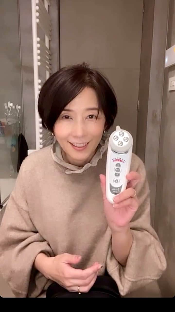ひうらさとるのインスタグラム：「part2です。買ったばかりのセルキュアとかを嬉しがってご紹介しております。」