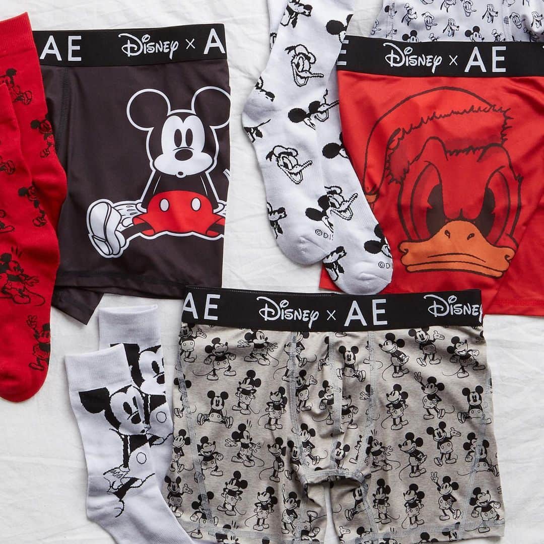 のインスタグラム：「アメリカンイーグルでは下着と靴下も揃えております！ @Disney x AEの下着と靴下を是非ごらんください！！ #mickeyfriendsstaytrue @Disney」